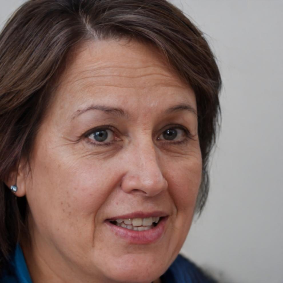 Dr. Sarah Müller